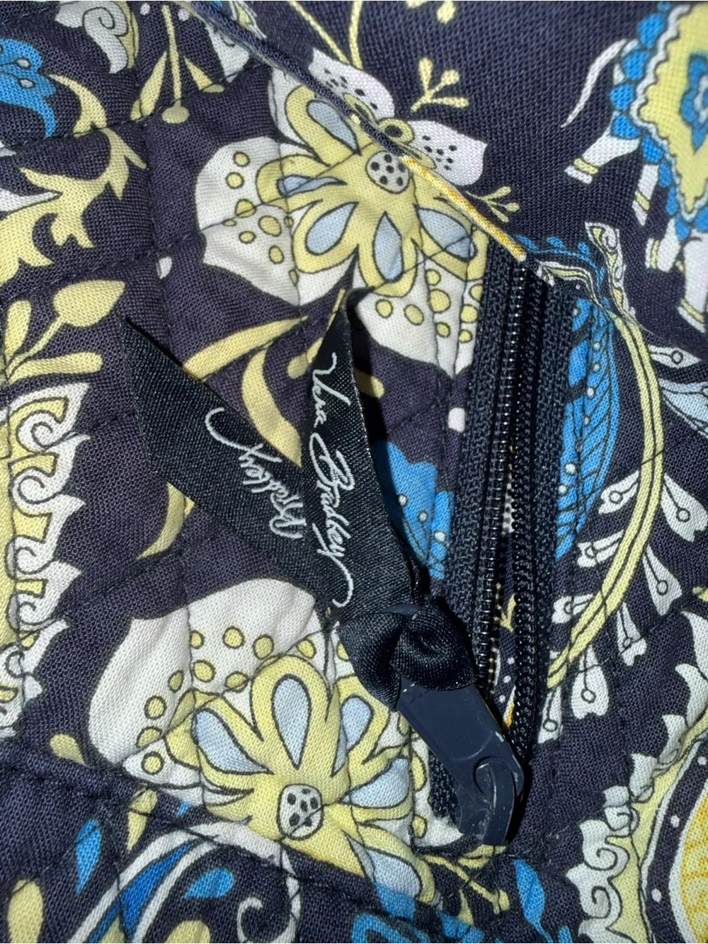 Vera Bradley Ellie Blue Messenger Laptop Bag Retired Elephant Paisley Crossbody